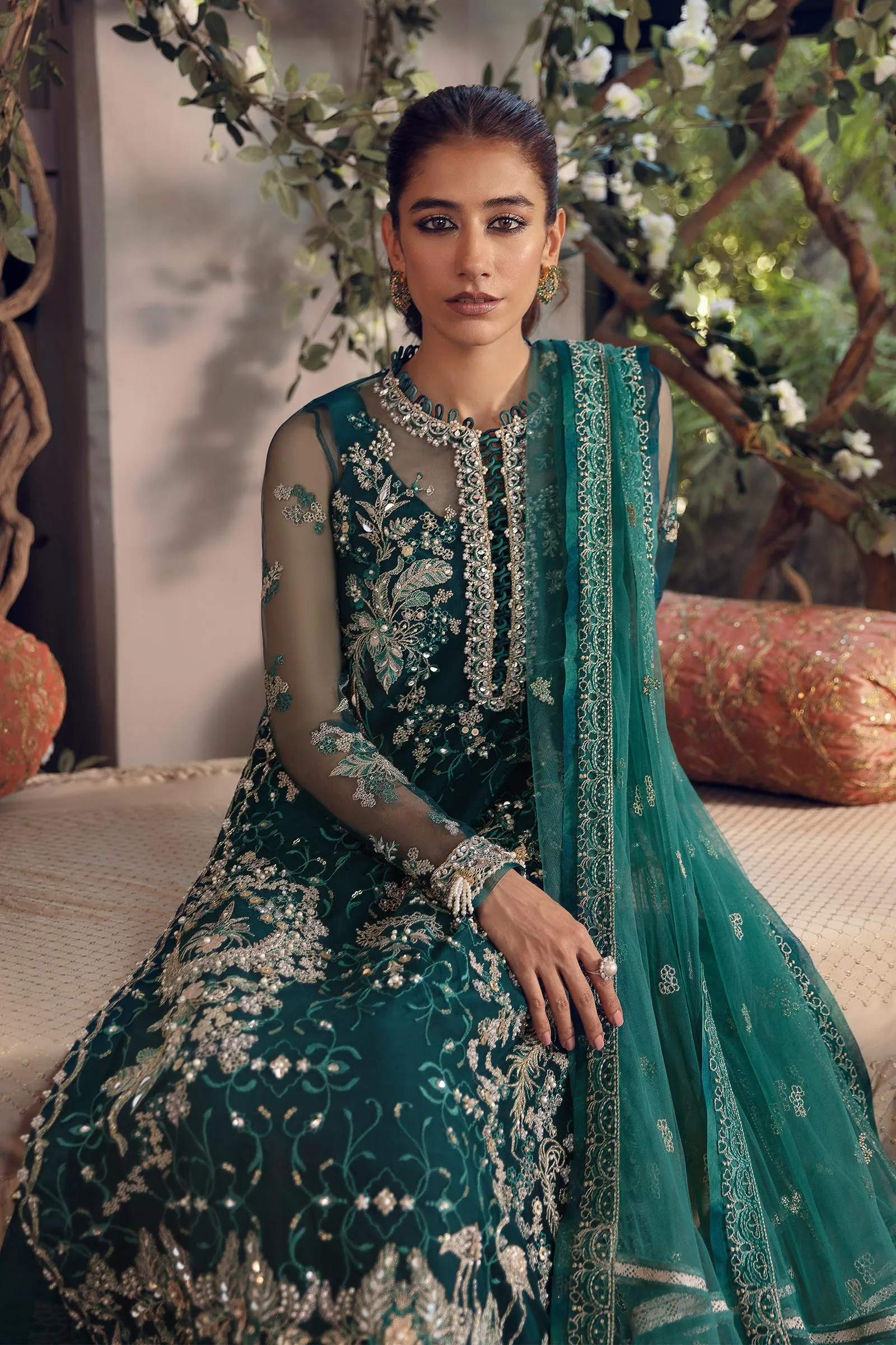 SERVAH (ZRW-20741) | Zaha Gossamer RTW Collection 2022 | Stitched Embellished Suits