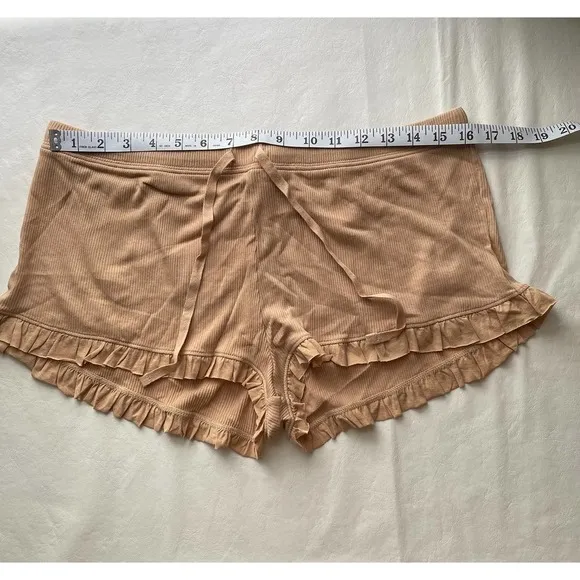 Skin Raffaela Shorts in Toasted Coconut Size 4/XL