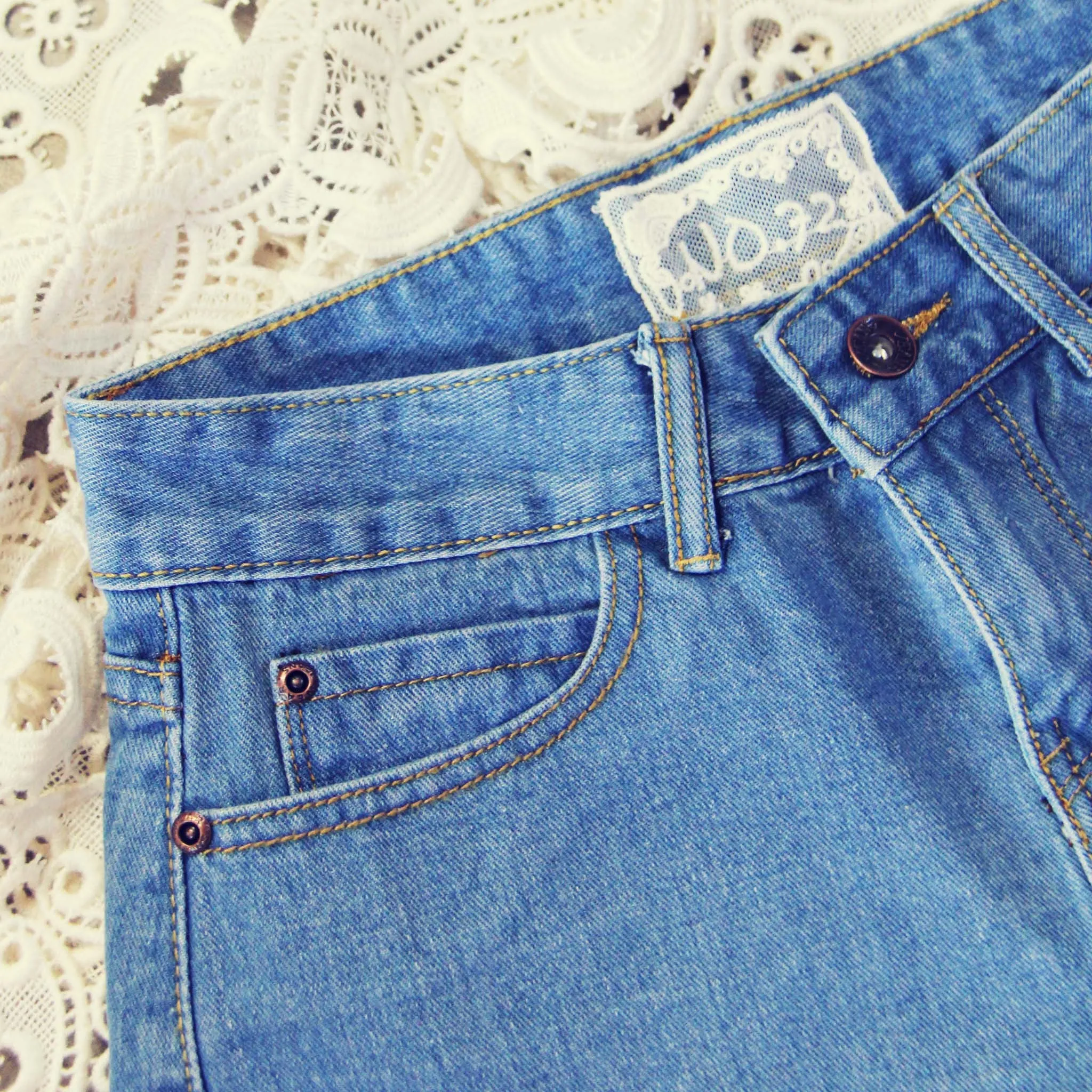 Spool Distressed Shorts