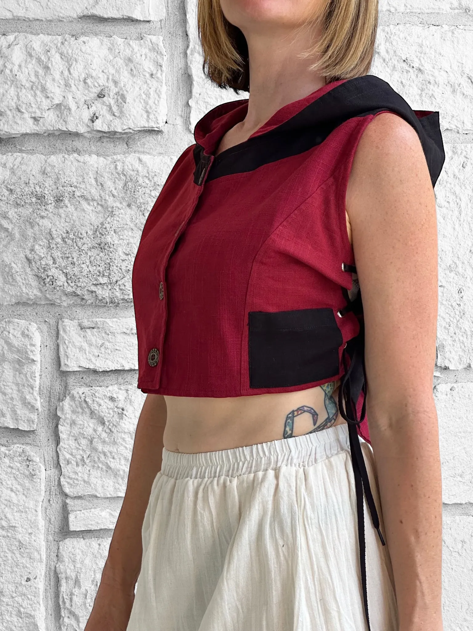 'Sprite Hooded Vest' - Red/Black