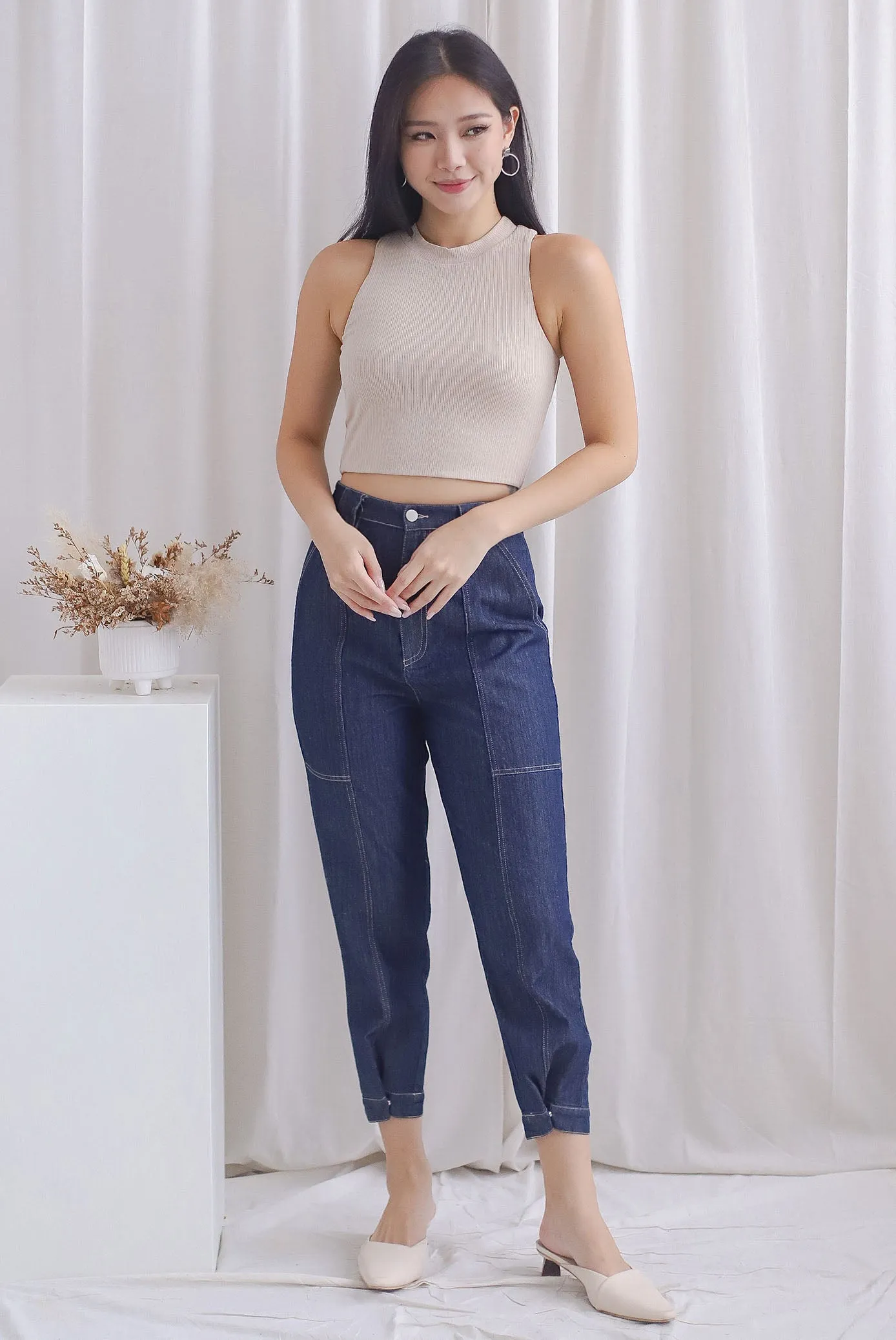 TDC Dianey Cut In Tank Top In Ecru