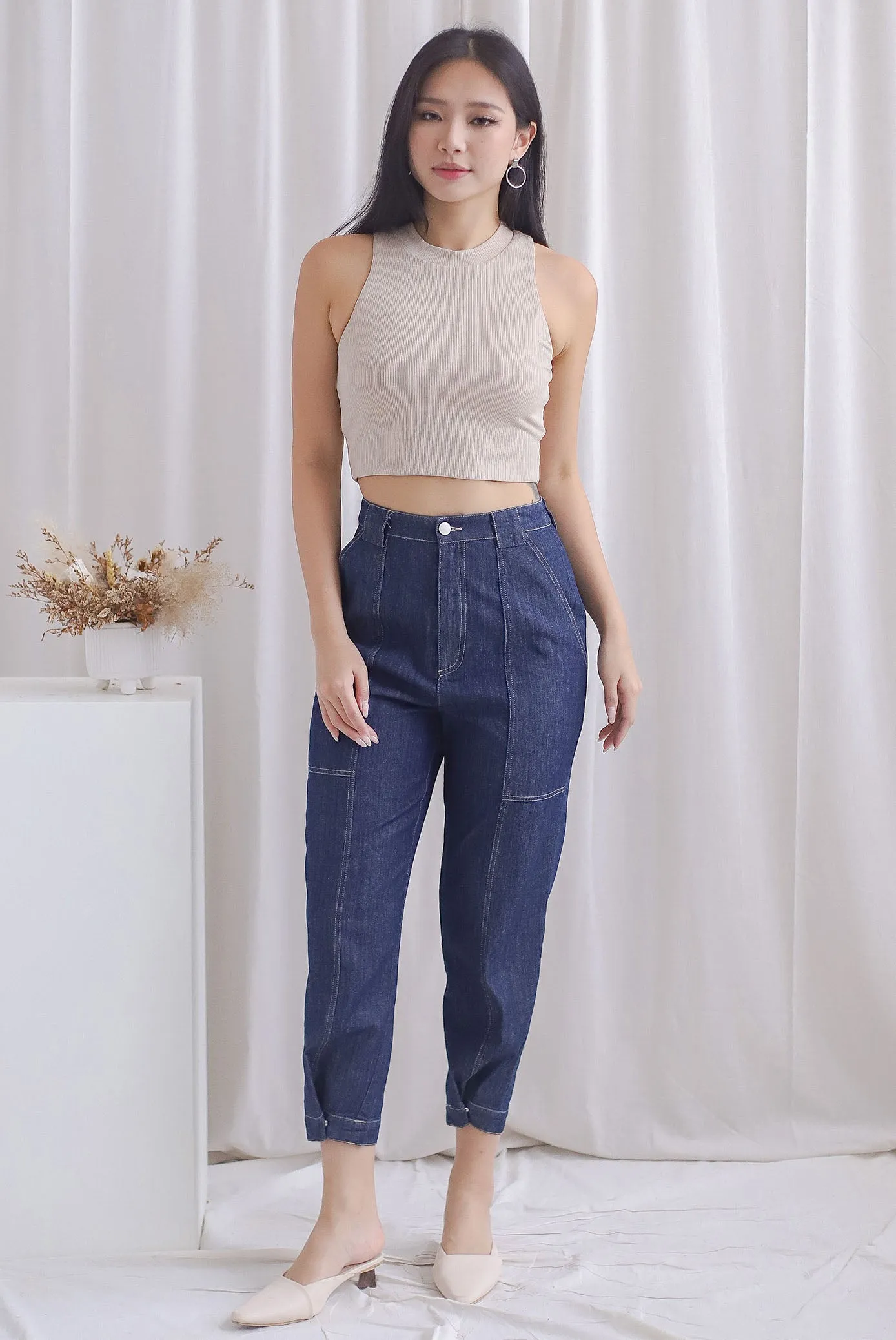 TDC Dianey Cut In Tank Top In Ecru
