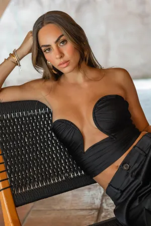 Top tubo plisado escote corazón con cut out