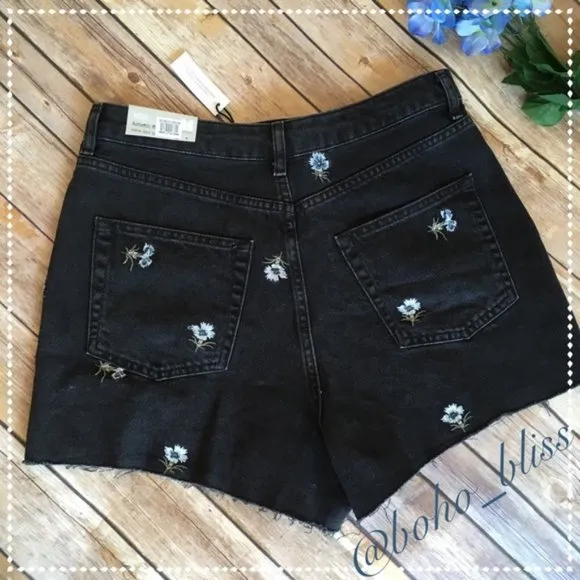 TOPSHOP High Waisted Embroidered Floral Shorts Distressed Black Denim NWT