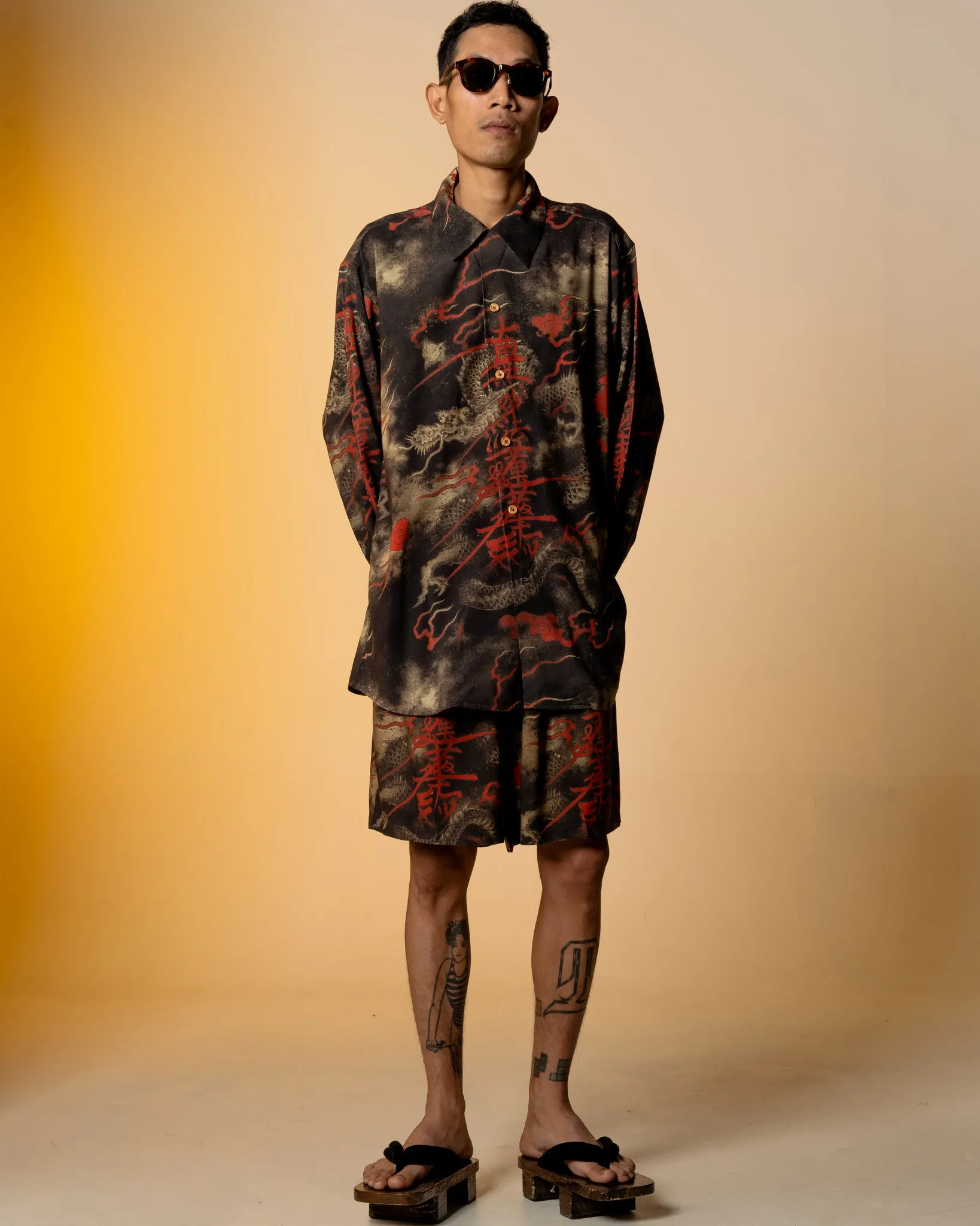 [UNISEX] SHANE TAN X LOCO MOSQUITO "DAIMOKU DRAGON" SHORTS