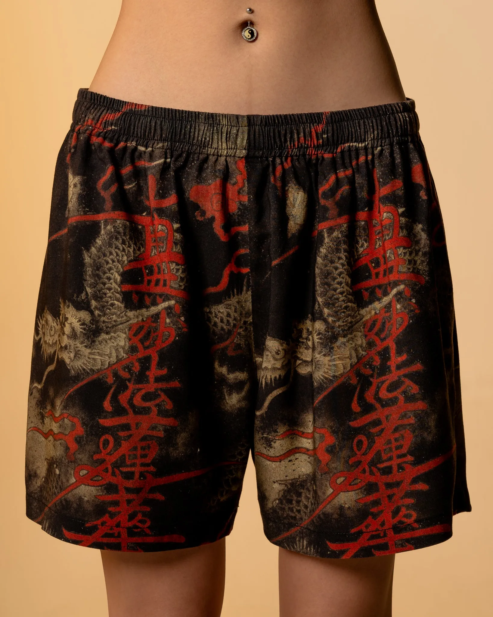 [UNISEX] SHANE TAN X LOCO MOSQUITO "DAIMOKU DRAGON" SHORTS