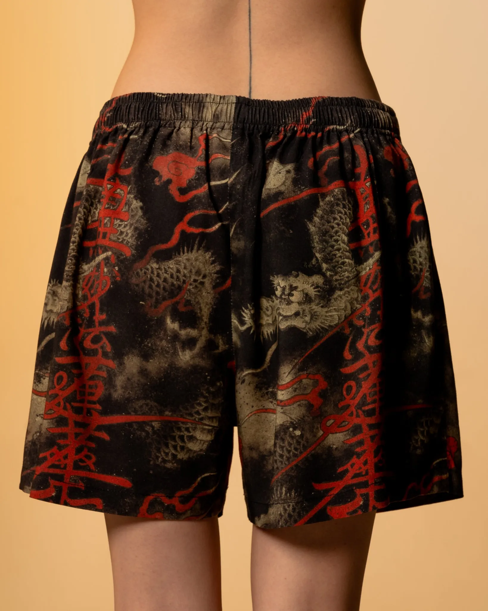 [UNISEX] SHANE TAN X LOCO MOSQUITO "DAIMOKU DRAGON" SHORTS