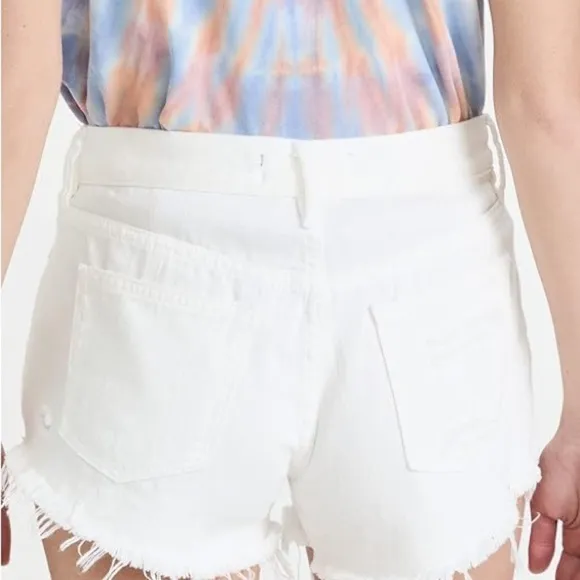 We the Free Loving Good Vibrations Distressed Mid Rise Denim Shorts White 29 NWT