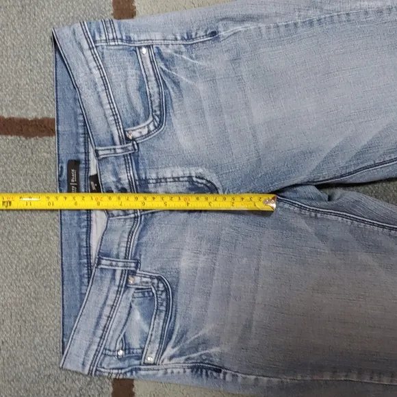 White House Black Market Noir Pedal Pusher Jean Shorts 4