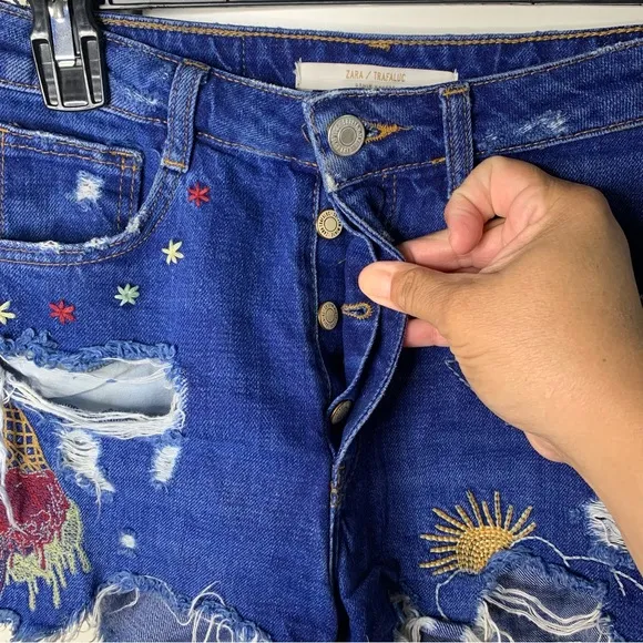 Zara Trafulac Ice Cream Embroidered Distressed Denim Jean Shorts