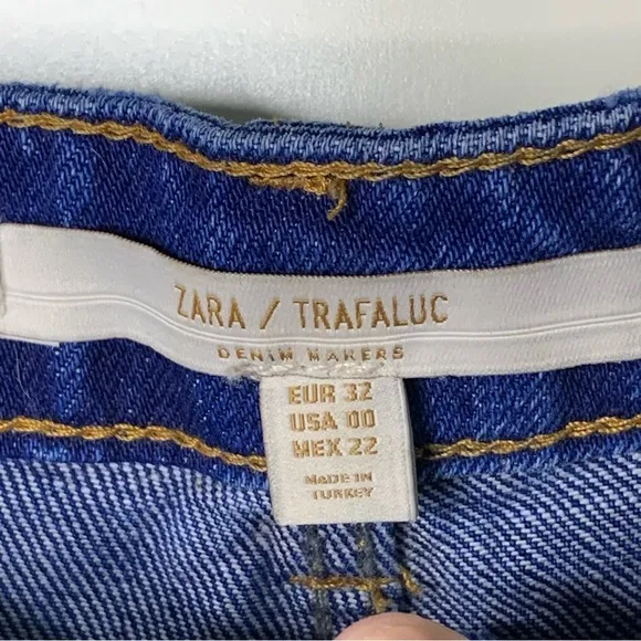 Zara Trafulac Ice Cream Embroidered Distressed Denim Jean Shorts